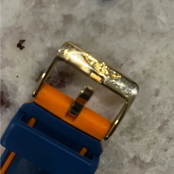 Invicta Gold Sport Watch with Blue & Orange Silicone Strap (needs battery) - Picture 3 of 4